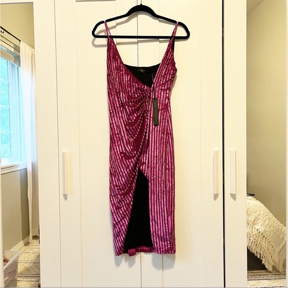 House of Harlow 1960 x REVOLVE Alvaro Dress in Deep Magenta - Picture 8 of 8